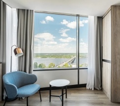 Номер Улучшенный с панорамным видом в Гостиница Radisson Пермь