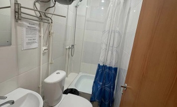 3-местный номер стандарт с 2 односпальными и 1 двуспальной кроватью №9 в Колос