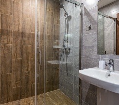 Стандарт двухместный с одной большой кроватью в Rus hotel group