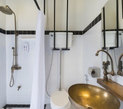 Двухместный номер Economy с видом на город двуспальная кровать в Chingcha Bangkok - Hostel