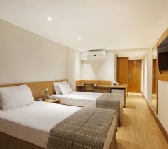 Трёхместный номер Standard в Windsor Palace Copacabana