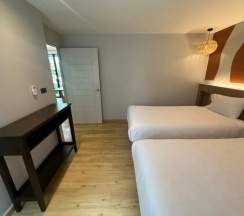 Семейный люкс с 2 комнатами в Baan Karon Resort