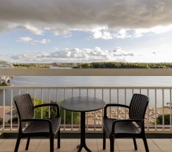 Улучшенный номер с видом на береговую линию кровати Twin в Radisson Завидово