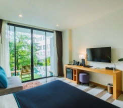 Двухместный номер Classic Pool Access двуспальная кровать в The Lunar Patong