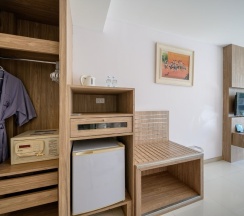 Двухместный номер Superior с видом на город двуспальная кровать в Andaman Beach Suites Hotel