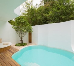 Двухместная Garden Pool Villa двуспальная кровать в Sala Samui Chaweng Beach Resort