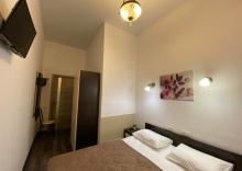 Двухместный номер с 1 двуспальной кроватью №4 в Boho Nevsky 132 Hotel