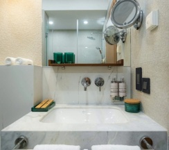 Двухместный номер Делюкс (2 отдельные кровати) в Khedi Hotel
