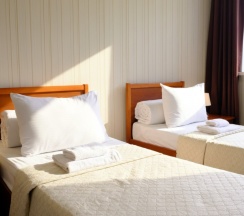 Семейный двухкомнатный номер в Утомленные Солнцем