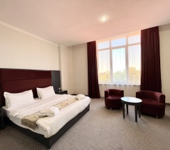 Двухместный номер Superior двуспальная кровать в Grand Erbil Hotel