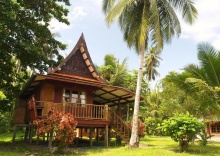 Бунгало beachfront в Koh Talu Island Resort