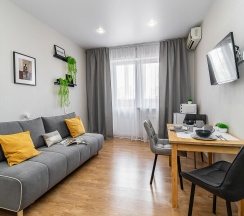 Апартаменты улучшенные Октябрьская 181/2 в Gallery Apartments (Гэлари Апартментс)