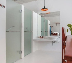 Трёхместный люкс Premier в Wabi Sabi Boutique Hotel