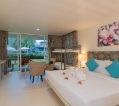 Семейный номер Standard с видом на сад в The Briza Beach Resort Khaolak