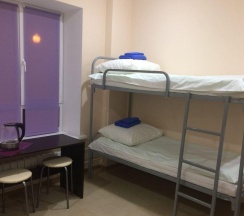 Кровать в 8-местном общем номере в Арт-Хостел