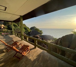 Люкс с видом на море в Char Bungalows