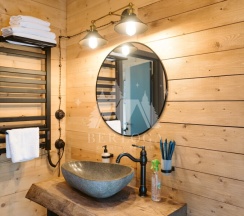 Дом с купелью и сауной (до 10 гостей) АТЛАНТ в Berloga Country Resort
