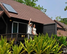 Двухместные студия Coral Beach с балконом двуспальная кровать в Phi Phi Holiday Resort – SHA Extra Plus