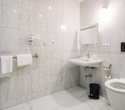 Стандартный номер для людей с ограниченными возможностями в Ring Premier Hotel