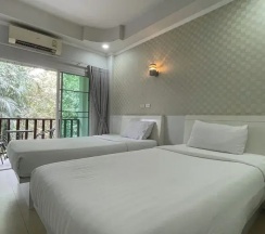 Номер Deluxe с балконом в Green Hill Resort