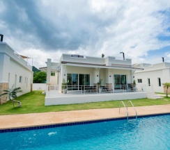 Вилла Royal в Отель The Oriental Beach Pearl
