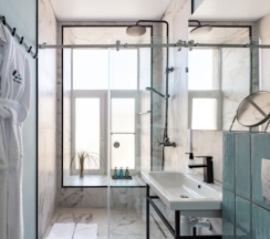 Люкс с панорамным видом на Невский и Владимирский проспект в Mix Hotels Nevsky 47