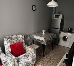 Апартаменты с 2 комнатами с красивым видом из окна в Гостевой дом TbilHome Guest