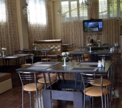 Трехместный (2+1 или 3) , Елена в У Елены