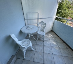 Четырёхместный номер Standard с 2 комнатами с балконом и с красивым видом из окна в На Короткой