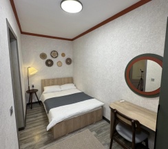 Двухместный номер Standard с видом на сад (двуспальная кровать) в Aruu Hostel