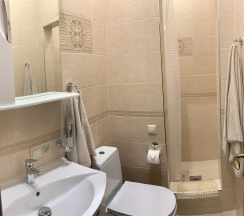 Делюкс в День и ночь