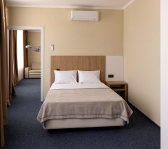 Стандарт делюкс одноместный с видом на Волгу в Ambar House