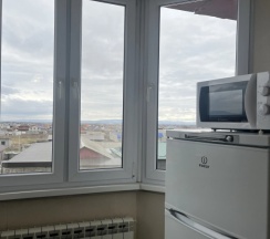 Апартаменты c 1 комнатой в Квартира Чистая однокомнатная квартира  с видом на горы