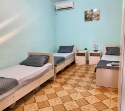 3-местный номер стандарт с 3 односпальными кроватями в Гостевой дом