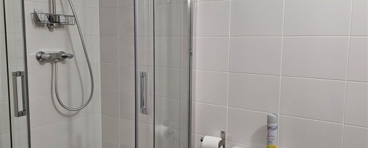 Стандарт 2+1 две кровати+евро-кресло в Подгорица
