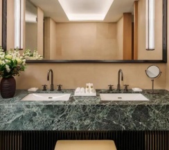 Люкс Duomo в Park Hyatt Milano