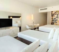 Четырёхместный номер Nhow Friends and Family в Отель NHow Milano