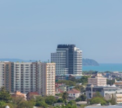 Полулюкс с балконом в W Phuket Residences