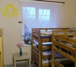 Кровать в общем номере в Hostel H.O.