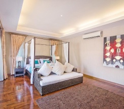 Вилла с 4 комнатами в Tropicana Pool Villa
