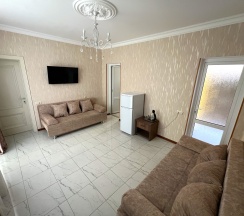 Семейный двухкомнатный в Бриз