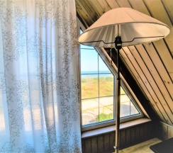 32 - Четырехместный мансардный номер с прямым видом на море в Азов Инн