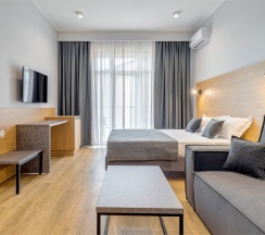 Четырехместный номер Deluxe в Anemos hotel resort