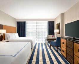 Четырёхместный номер Deluxe в Fairmont Austin