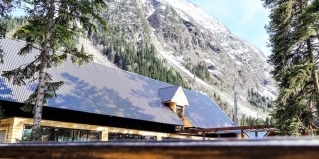 Домбай: Отель Таурух