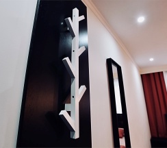 Бюджетный номер с одной кроватью размером Queen Size с окном (Отель Мёд) в Мёд & Маяк