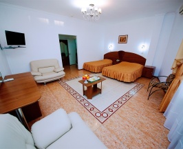 Трёхместный номер в Ясон