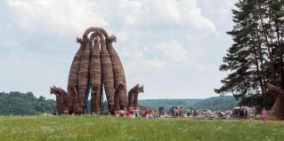 Звизжи: Турбаза Казарма