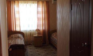 Номер стандарт с 2 односпальными кроватями в Ника