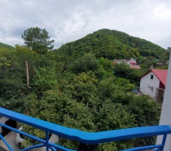 Пятый этаж с видом на горы ( без лифта) в Paradise